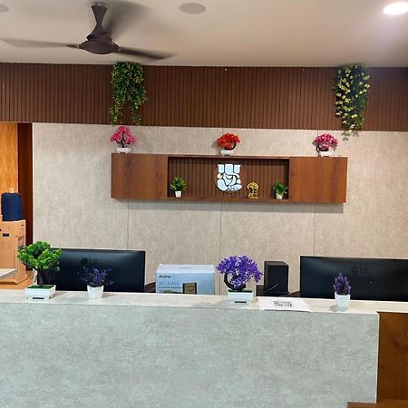 היידראבד Maalyasa Hotel And Suites מראה חיצוני תמונה