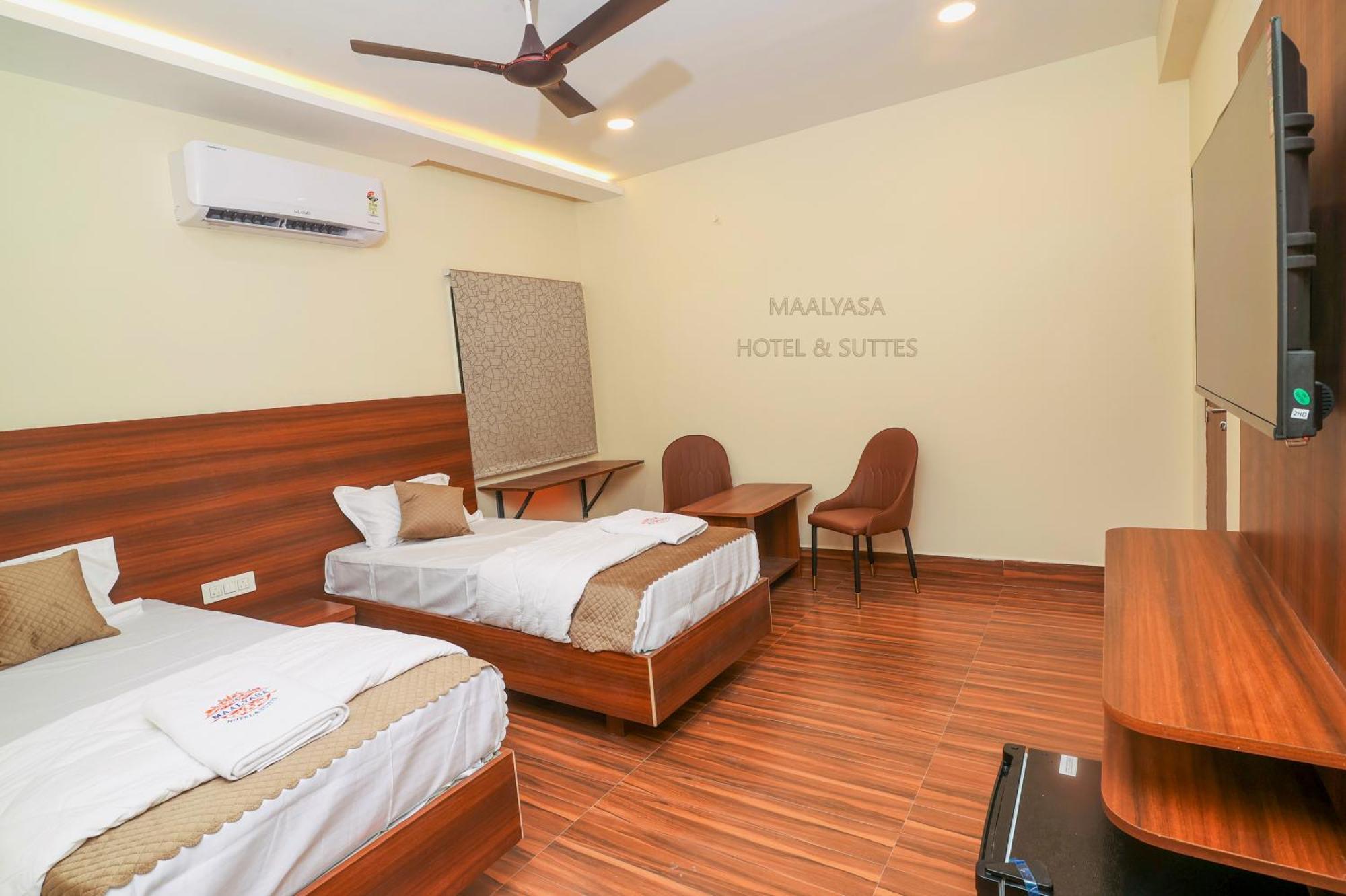 היידראבד Maalyasa Hotel And Suites מראה חיצוני תמונה