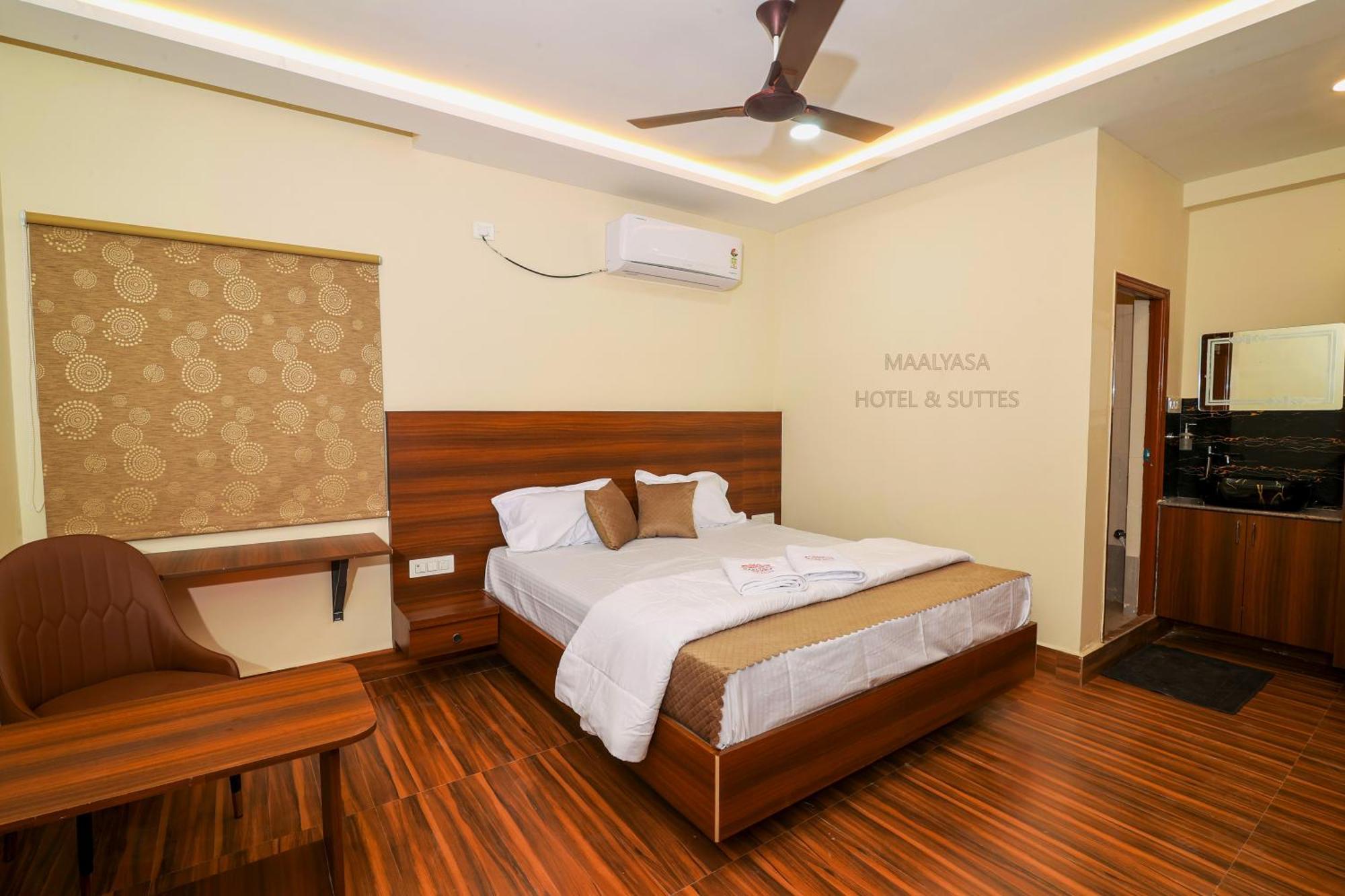 היידראבד Maalyasa Hotel And Suites מראה חיצוני תמונה